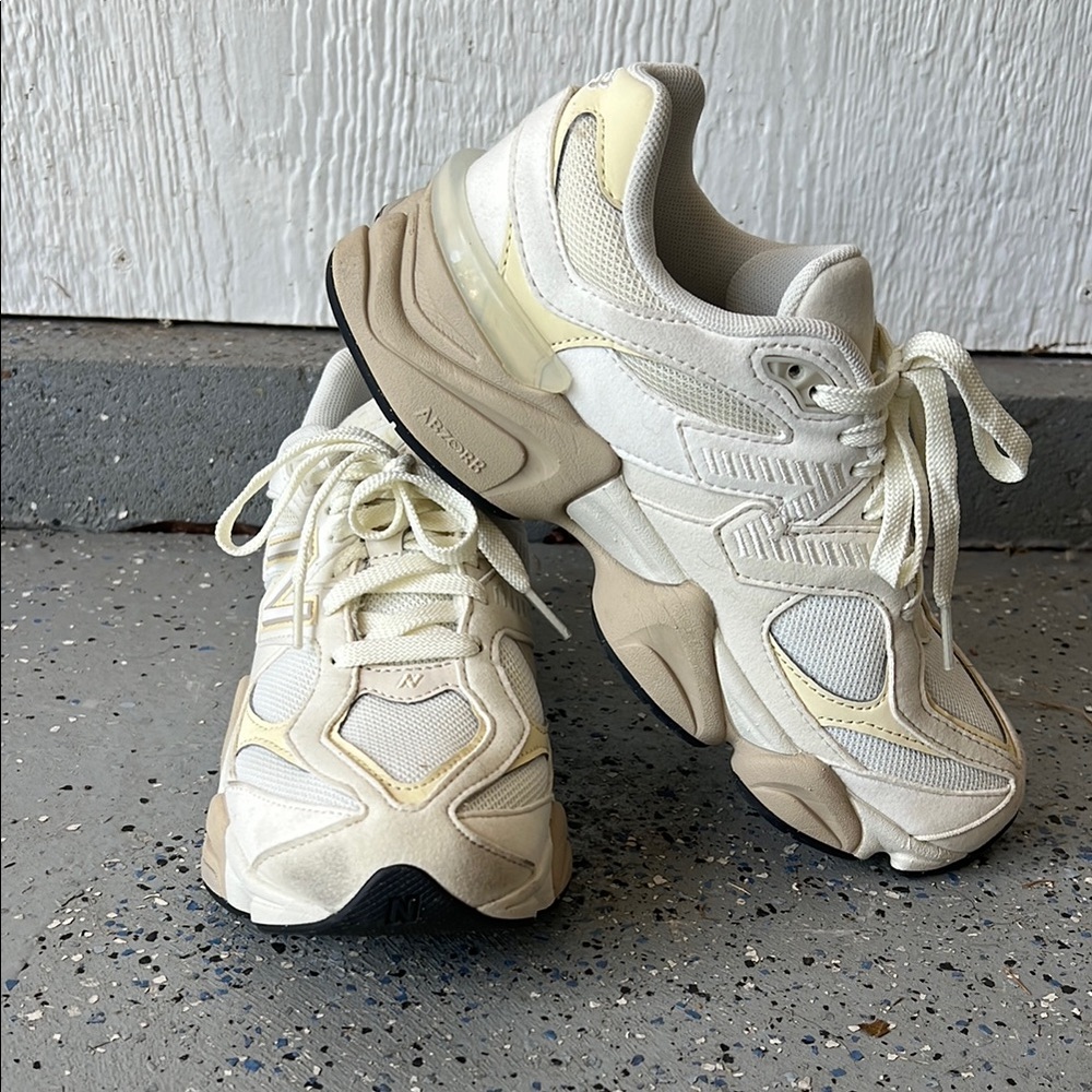 Women's New Balance 9060s Big Kids 5.5 -Fits like Women’s 7- Cream Sneakers